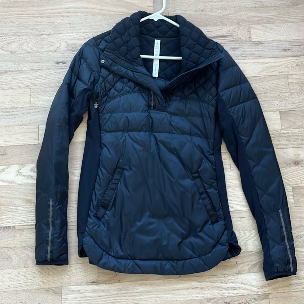 Lululemon Nylon pullover